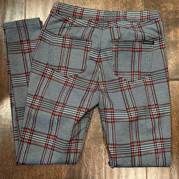 Sanctuary pants size small, plaid red & black - Picture 3 of 3